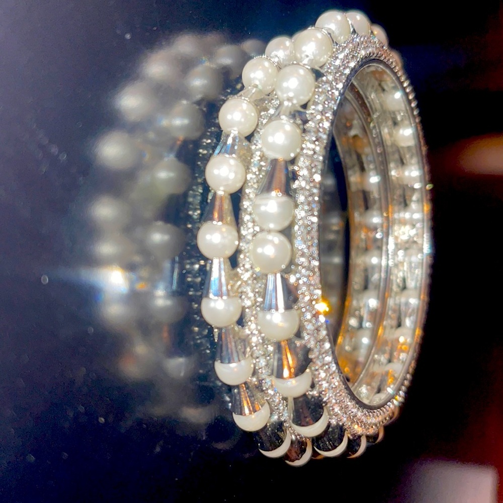 Silver pearls bangles
